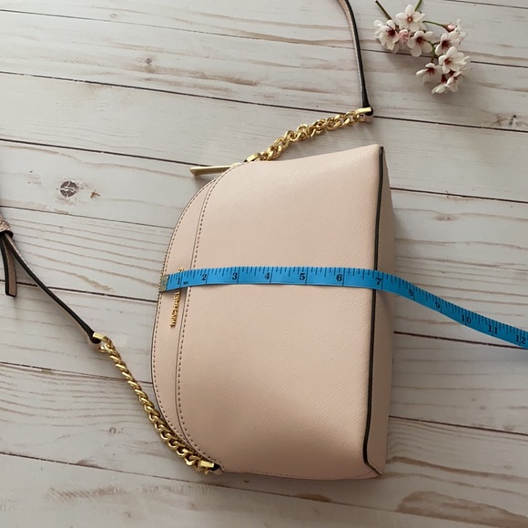 Michael Kors Jet Set Travel MD Dome Crossbody Bag - Picture 9 of 15